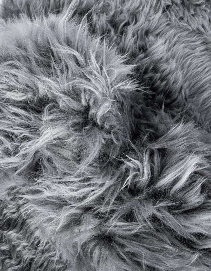 1' 10 x 3' Natural Sheepskin Freeform Rug