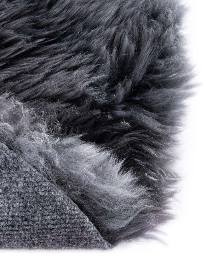 1' 10 x 3' Natural Sheepskin Freeform Rug