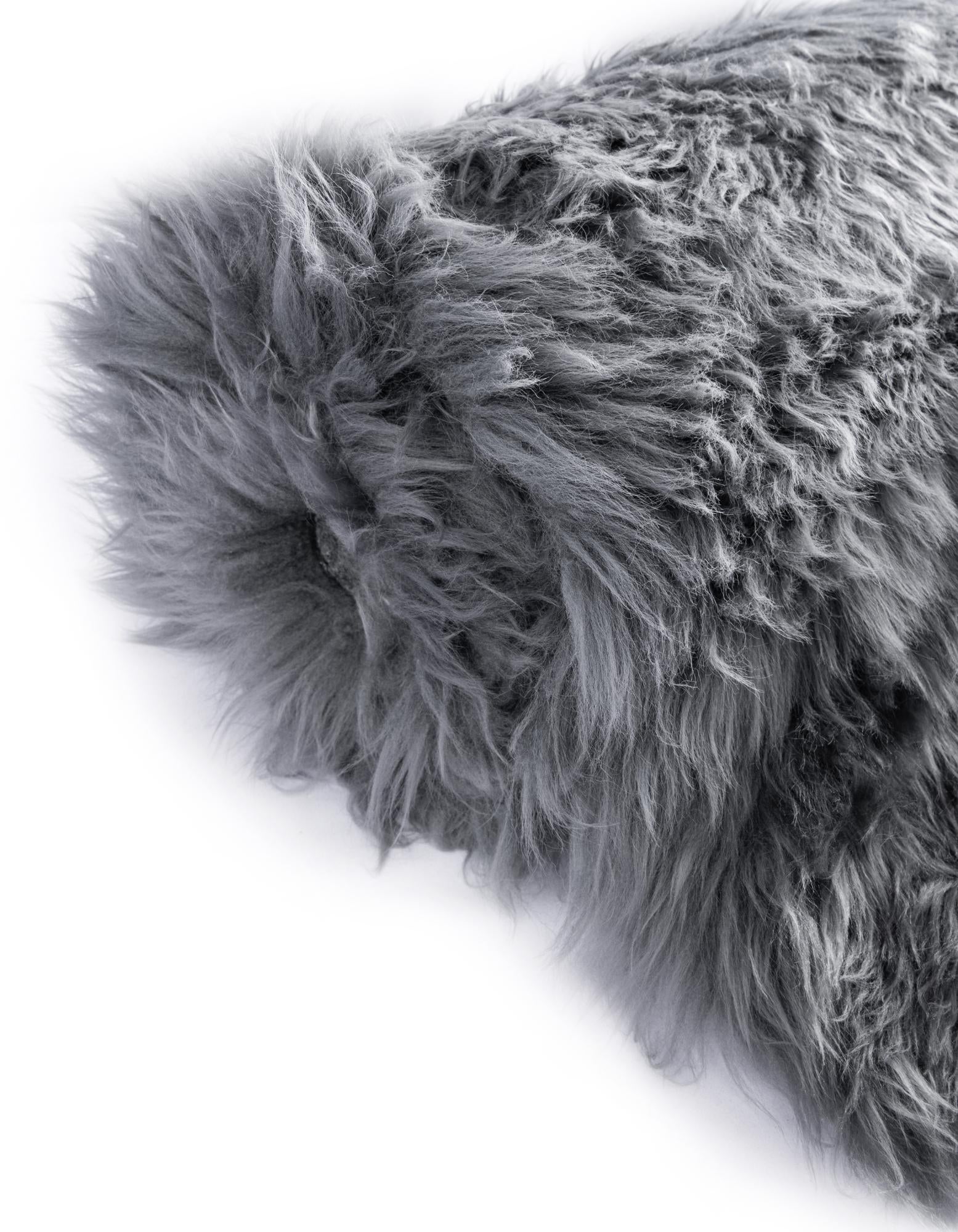1' 10 x 3' Natural Sheepskin Freeform Rug