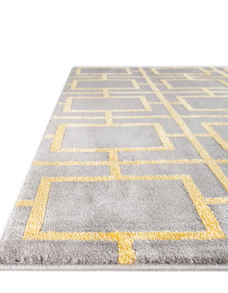 Detail image of 2' x 3'  Marilyn Monroe™ Glam Deco Rug