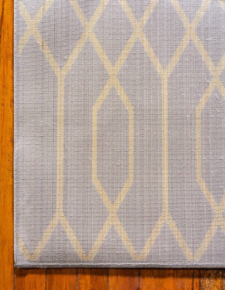 Detail image of 7' 10 x 10'  Marilyn Monroe™ Glam Trellis Rug