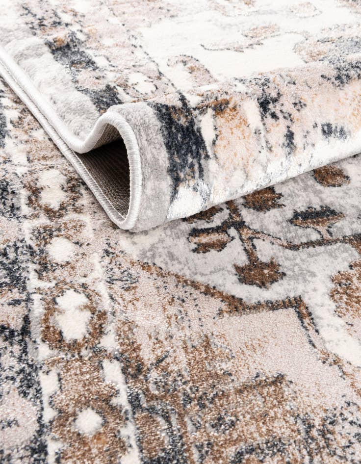 Detail image of 5' 3 x 8' Highbury Oval Rug