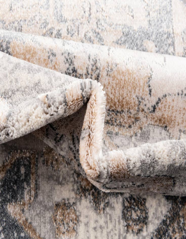 Detail image of 5' 3 x 8' Highbury Oval Rug