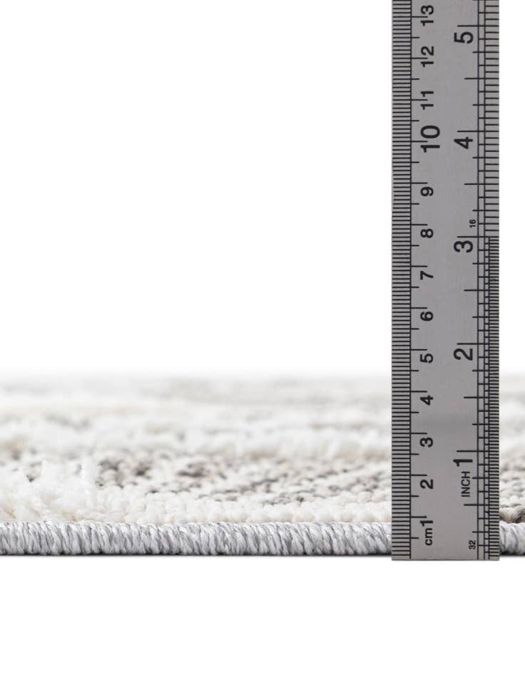 Detail image of 5' 3 x 8' Boho Rug