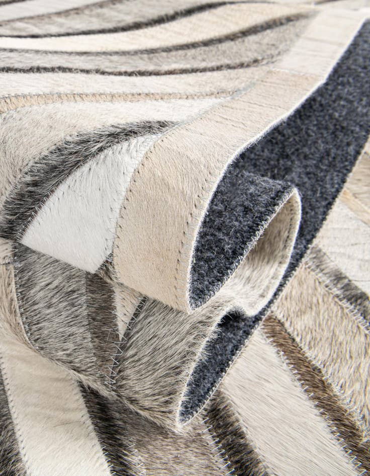 Detail image of 4' 1 x 4' 1 Cowhide Leather Round Rug