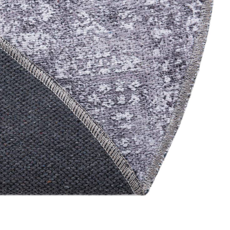 Detail image of 7' 10 x 7' 10 Washable Yara Round Rug