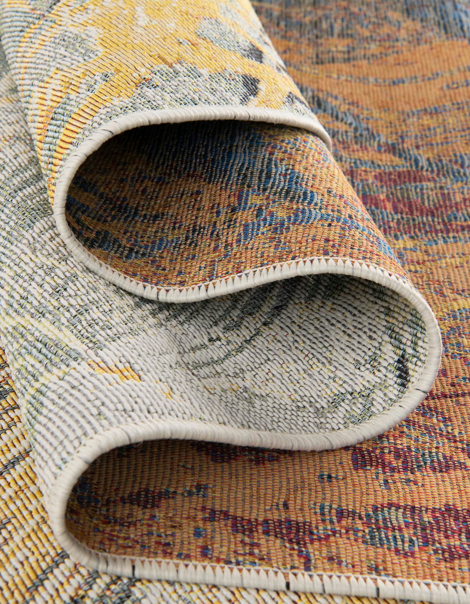 9' x 12' Easy-Clean Botanical Indoor / Outdoor Rug