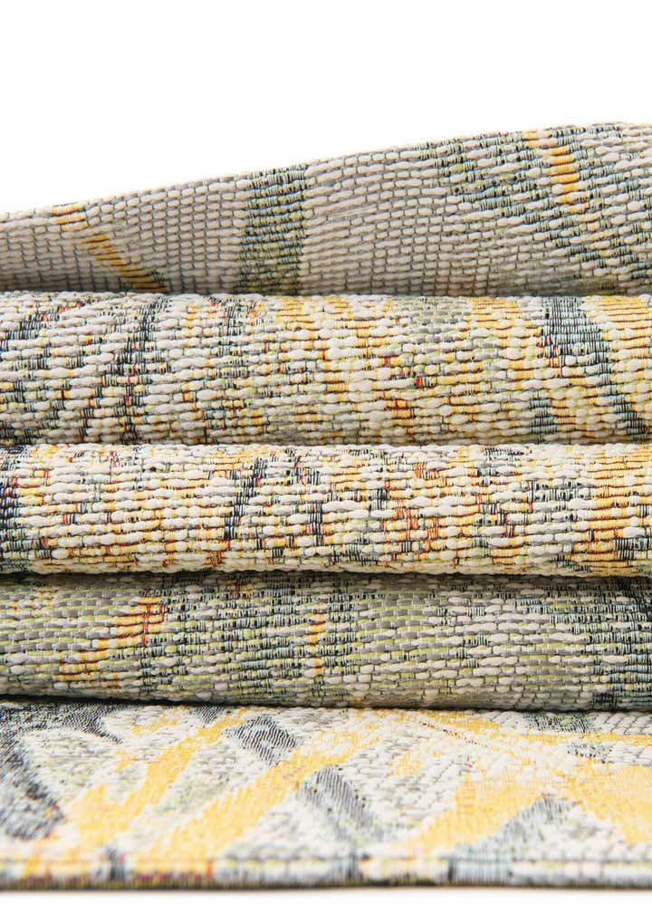 5' 3 x 8' Easy-Clean Botanical Indoor / Outdoor Rug