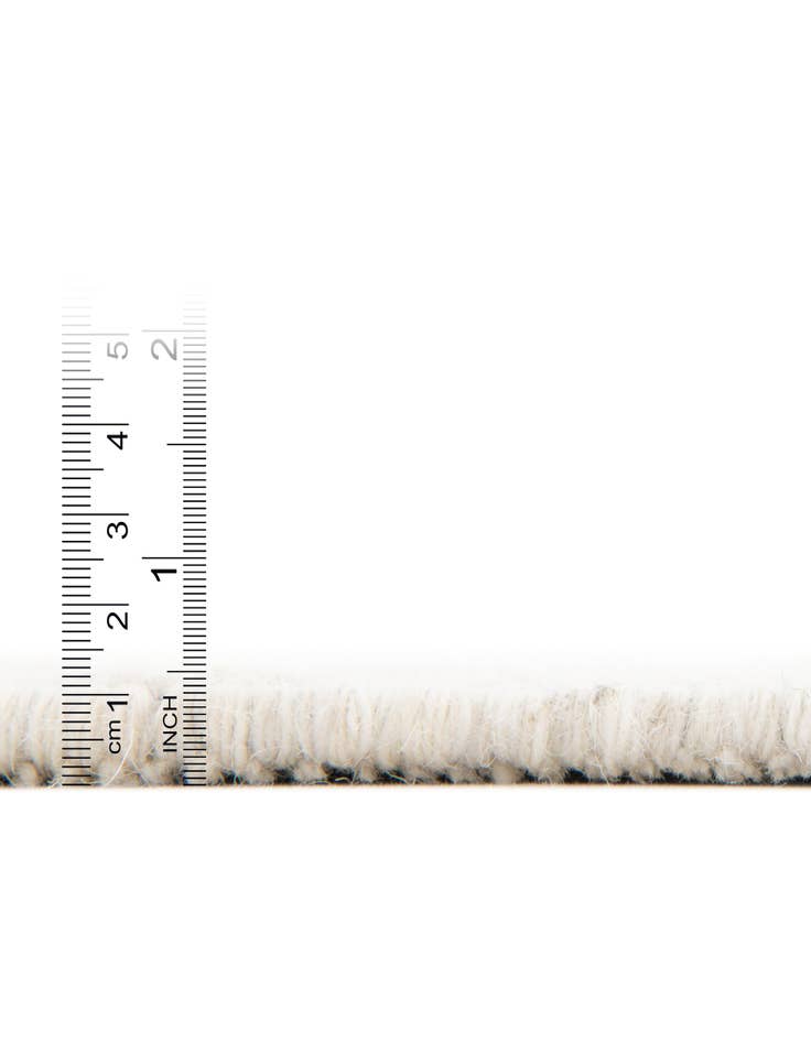 Detail image of 6' 1 x 9' Hand Knotted Jill Zarin Dorset Rug