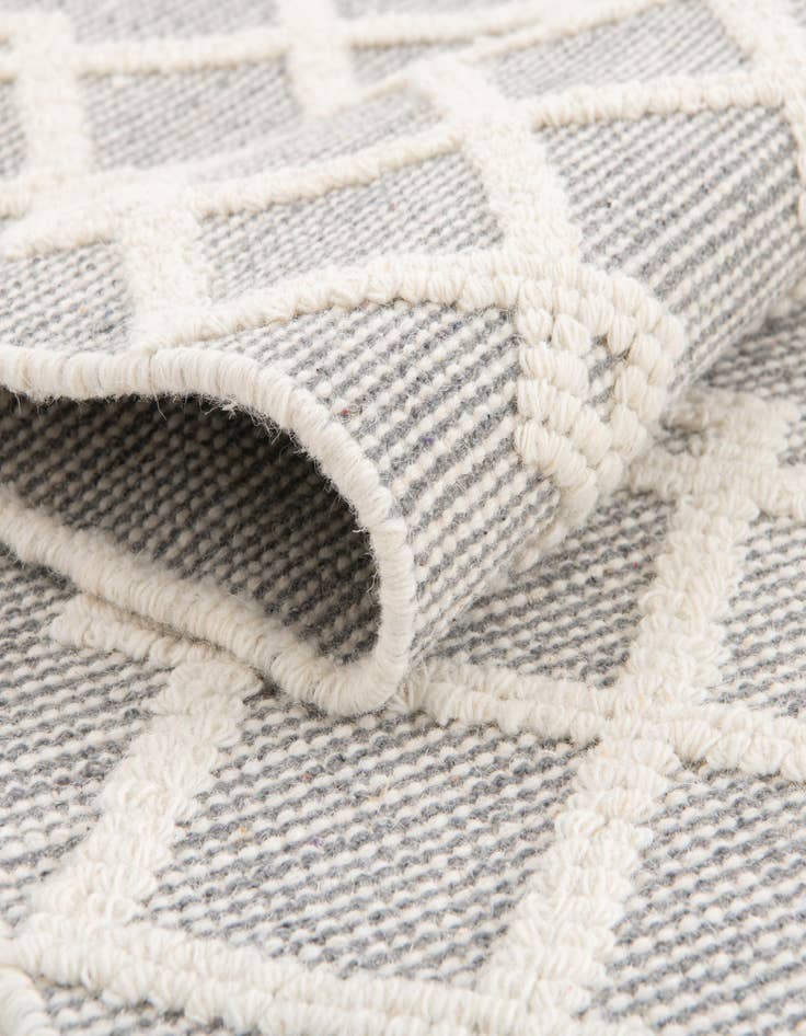 Detail image of 6' 1 x 9' Hand Knotted Jill Zarin Dorset Rug