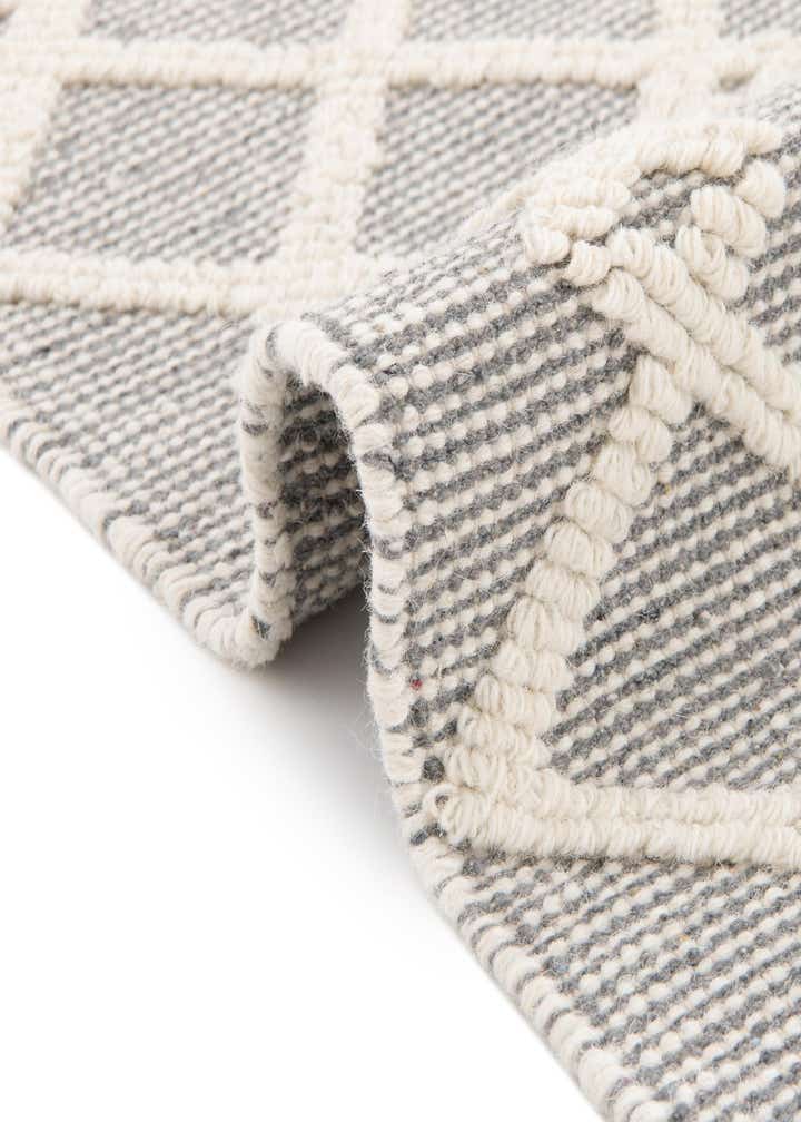 6' 1 x 9' Hand Knotted Jill Zarin Dorset Rug