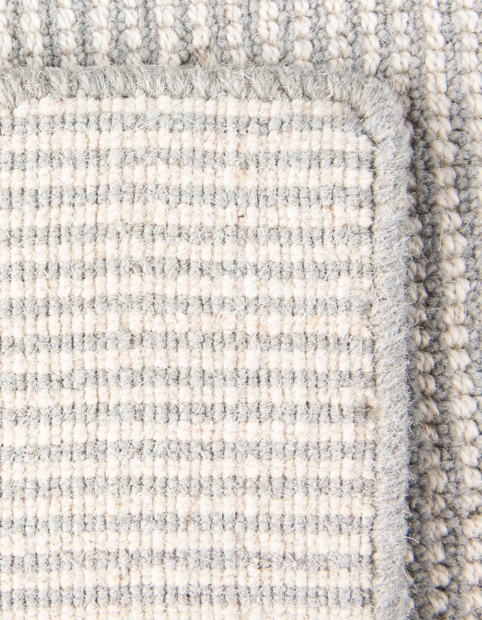 2' 2 x 3' 1 Hand Woven Jill Zarin English Manor Farmhouse Wool Rug