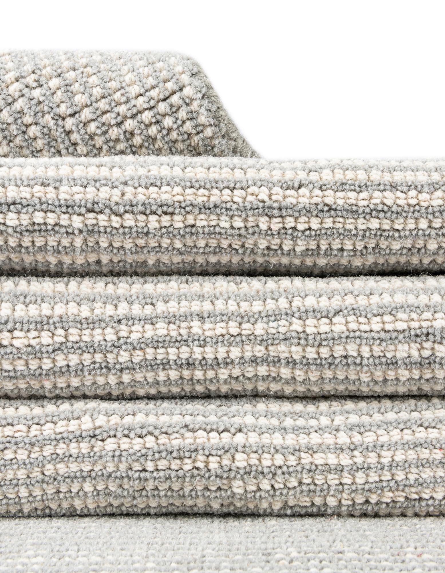 2' 2 x 3' 1 Hand Woven Jill Zarin English Manor Farmhouse Wool Rug
