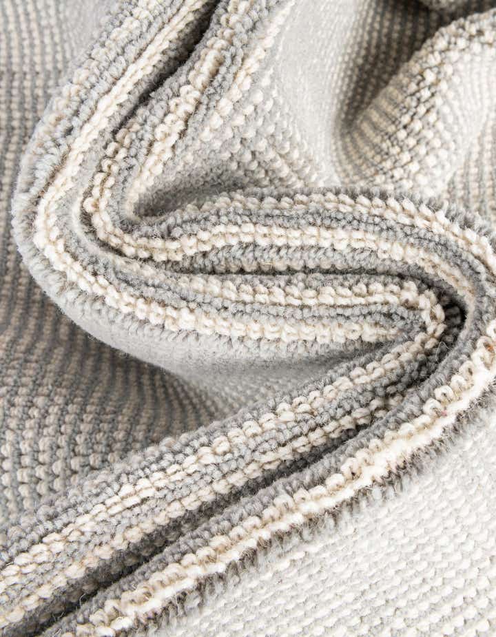 4' 1 x 4' 1 Hand Woven Jill Zarin English Manor Farmhouse Wool Round Rug