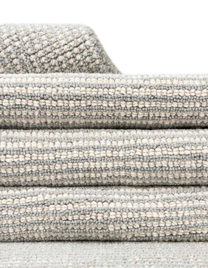 4' 1 x 4' 1 Hand Woven Jill Zarin English Manor Farmhouse Wool Round Rug
