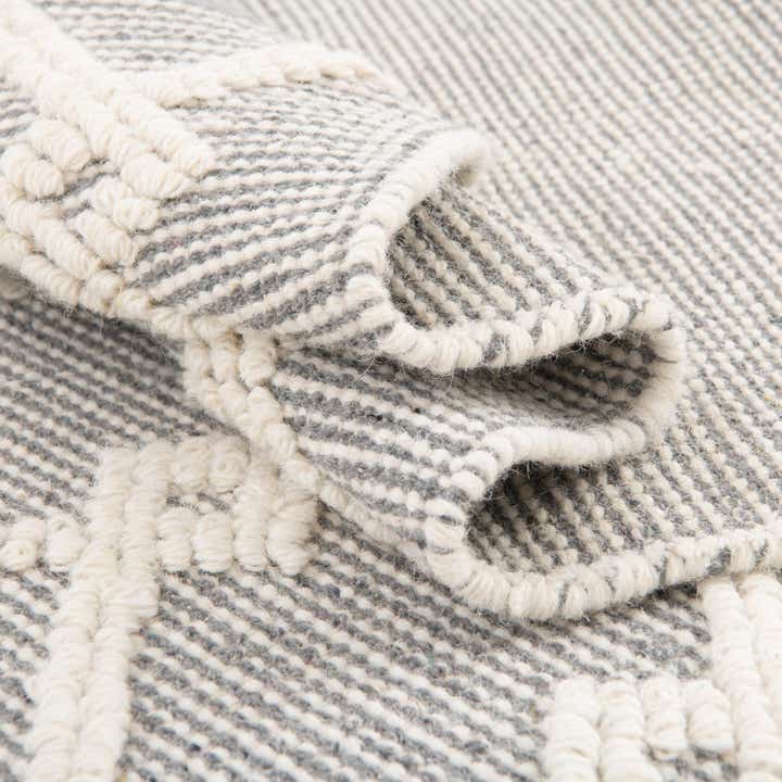 2' 7 x 10' Hand Knotted Jill Zarin Dorset Runner Rug