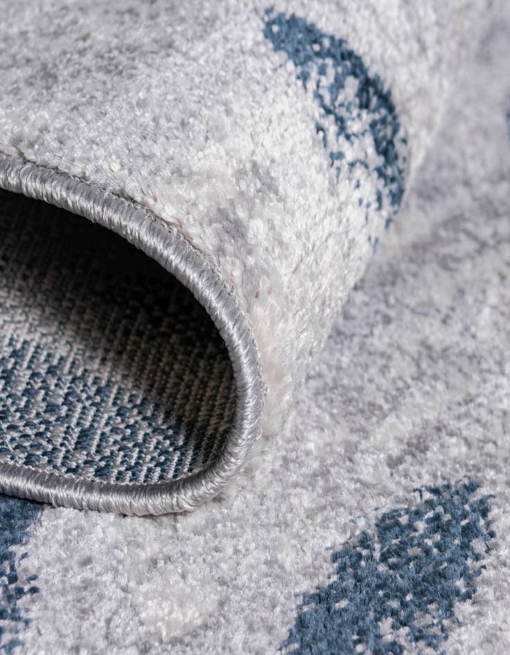 Detail image of 4' x 4' Charleston Octagon Rug