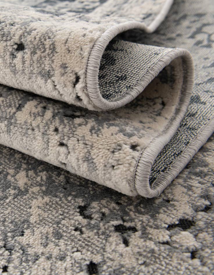 Detail image of 5' 3 x 5' 3 Eliza Octagon Rug