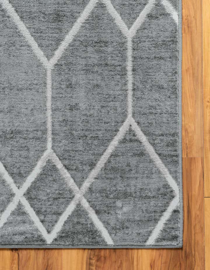 5' 3 x 5' 3 Lattice Trellis Octagon Rug