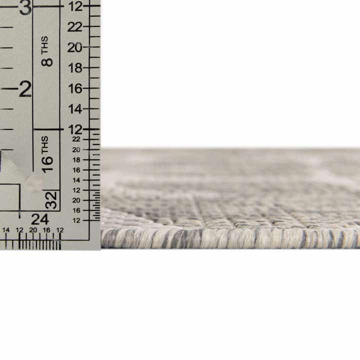 7' 10 x 7' 10 Easy-Clean Coastal Indoor / Outdoor Octagon Rug