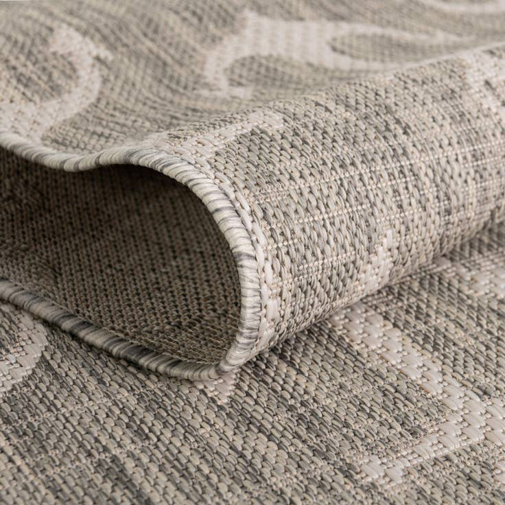 Detail image of 7' 10 x 7' 10 Easy-Clean Coastal Indoor / Outdoor Octagon Rug