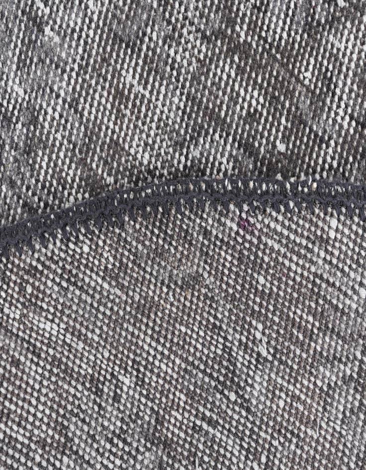 Detail image of 6' 11 x 6' 11 Ultra Vintage Wool Octagon Rug