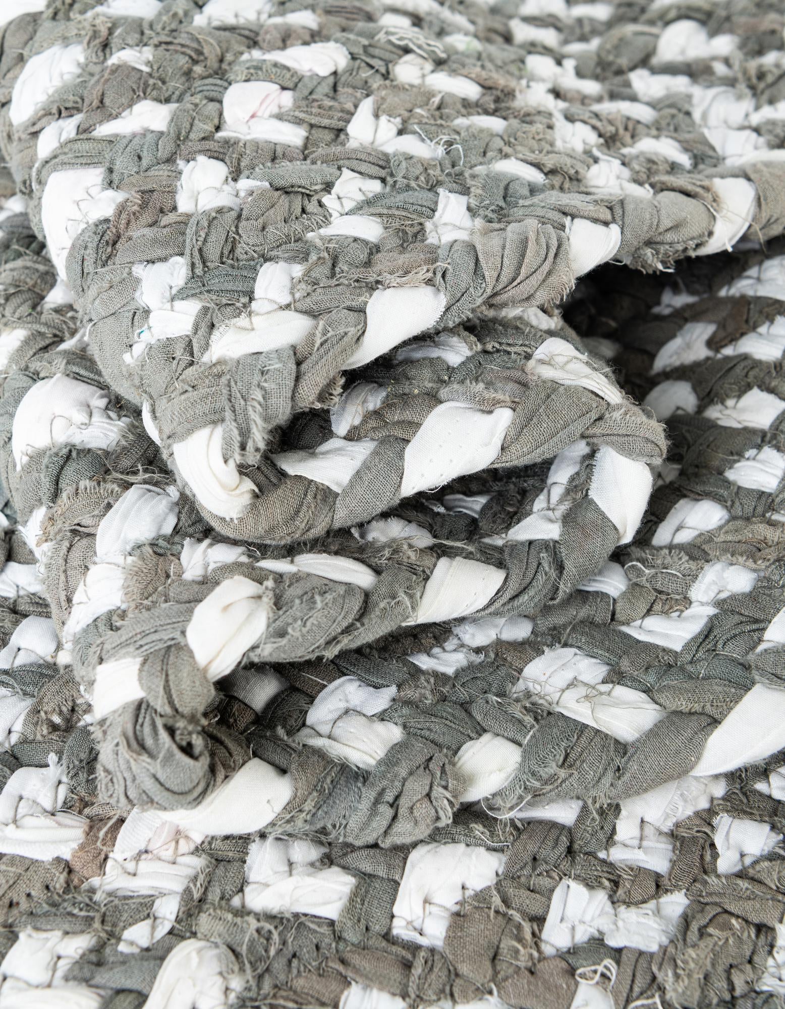 5' 1 x 8' Handmade Braided Chindi Oval Rug