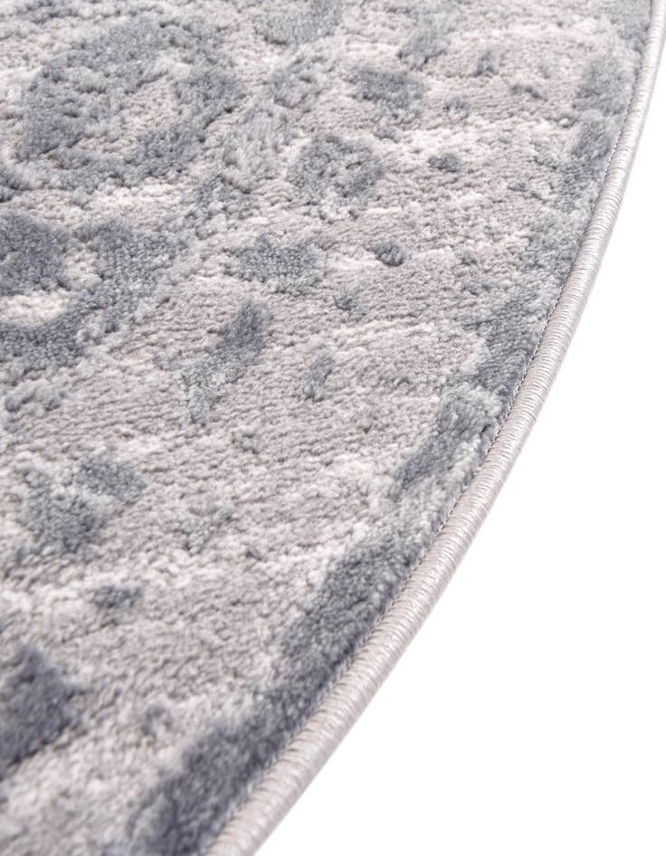 Detail image of 4' x 6' Chesterfield Oval Rug