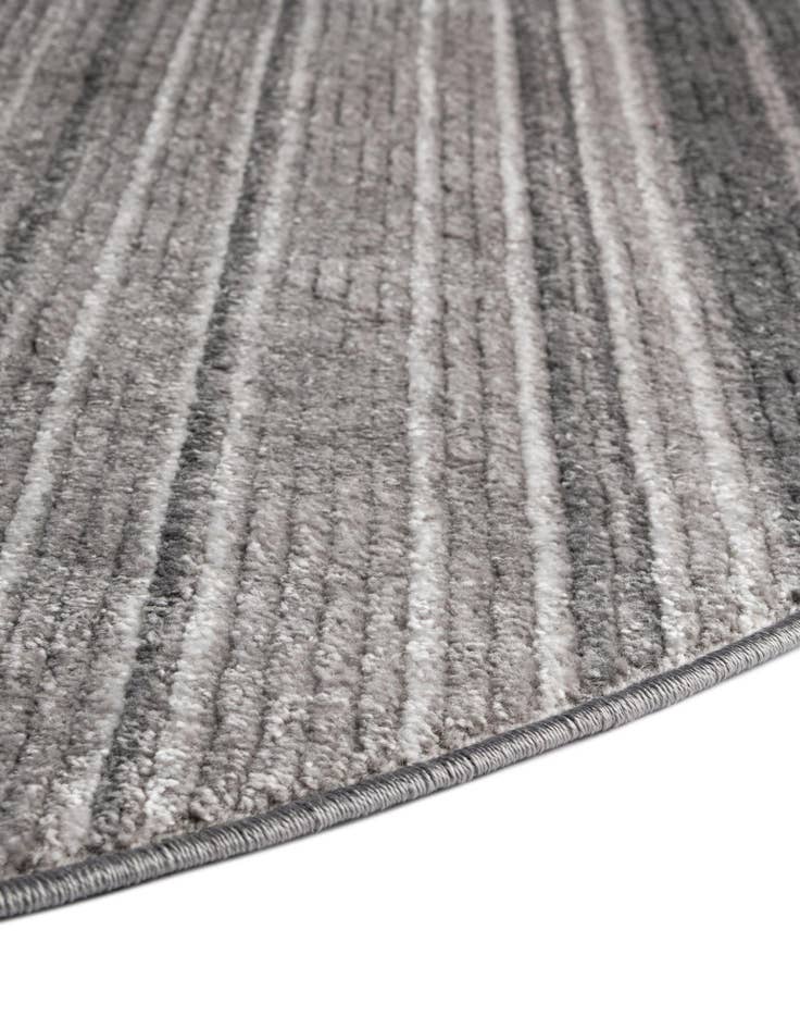 Detail image of 7' 10 x 10' 2 Gemstone Oval Rug