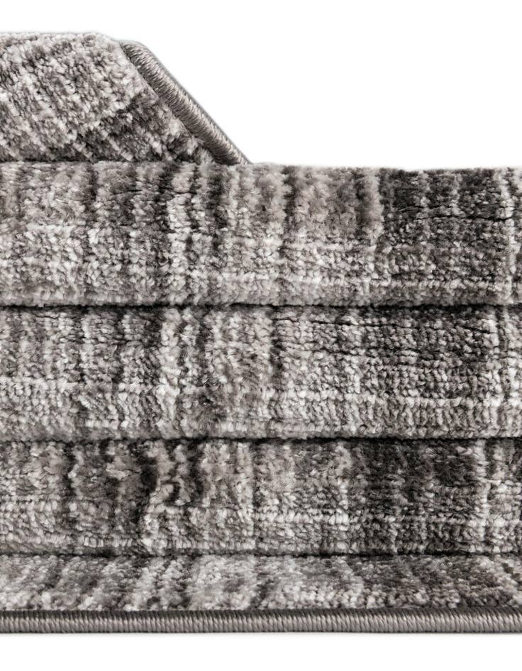 Detail image of 7' 10 x 10' 2 Gemstone Oval Rug