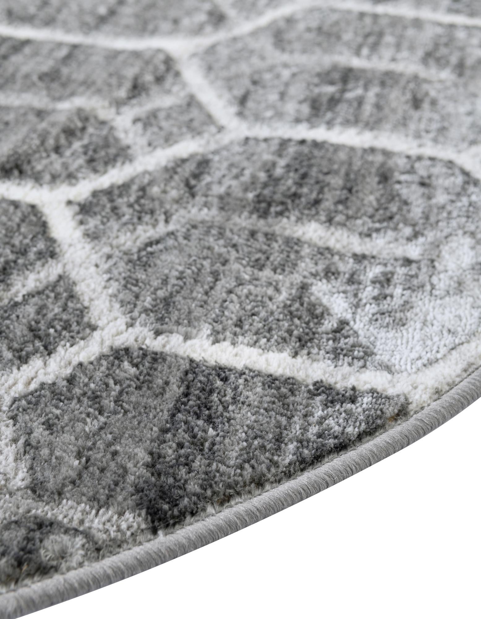 5' 3 x 8' Lattice Trellis Oval Rug