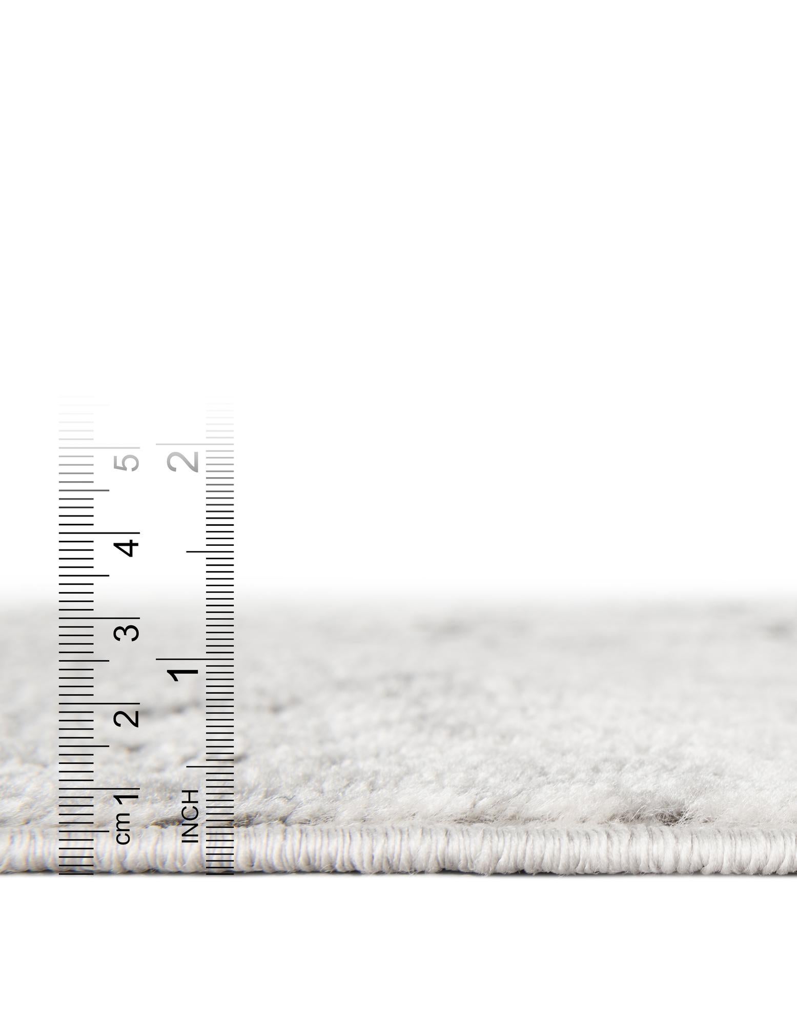 5' 3 x 8' Leipzig Oval Rug