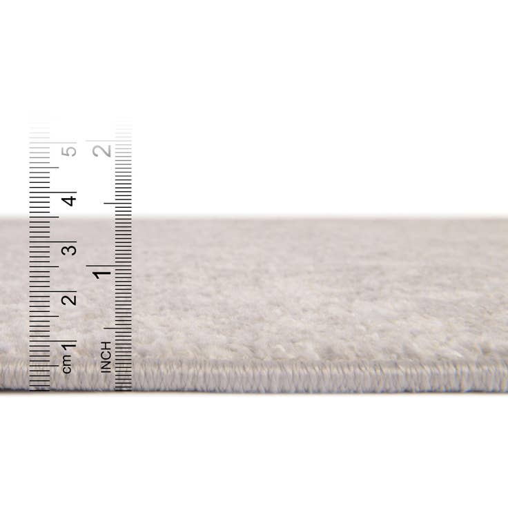 Detail image of 7' 10 x 10' 2 Lola Oval Rug