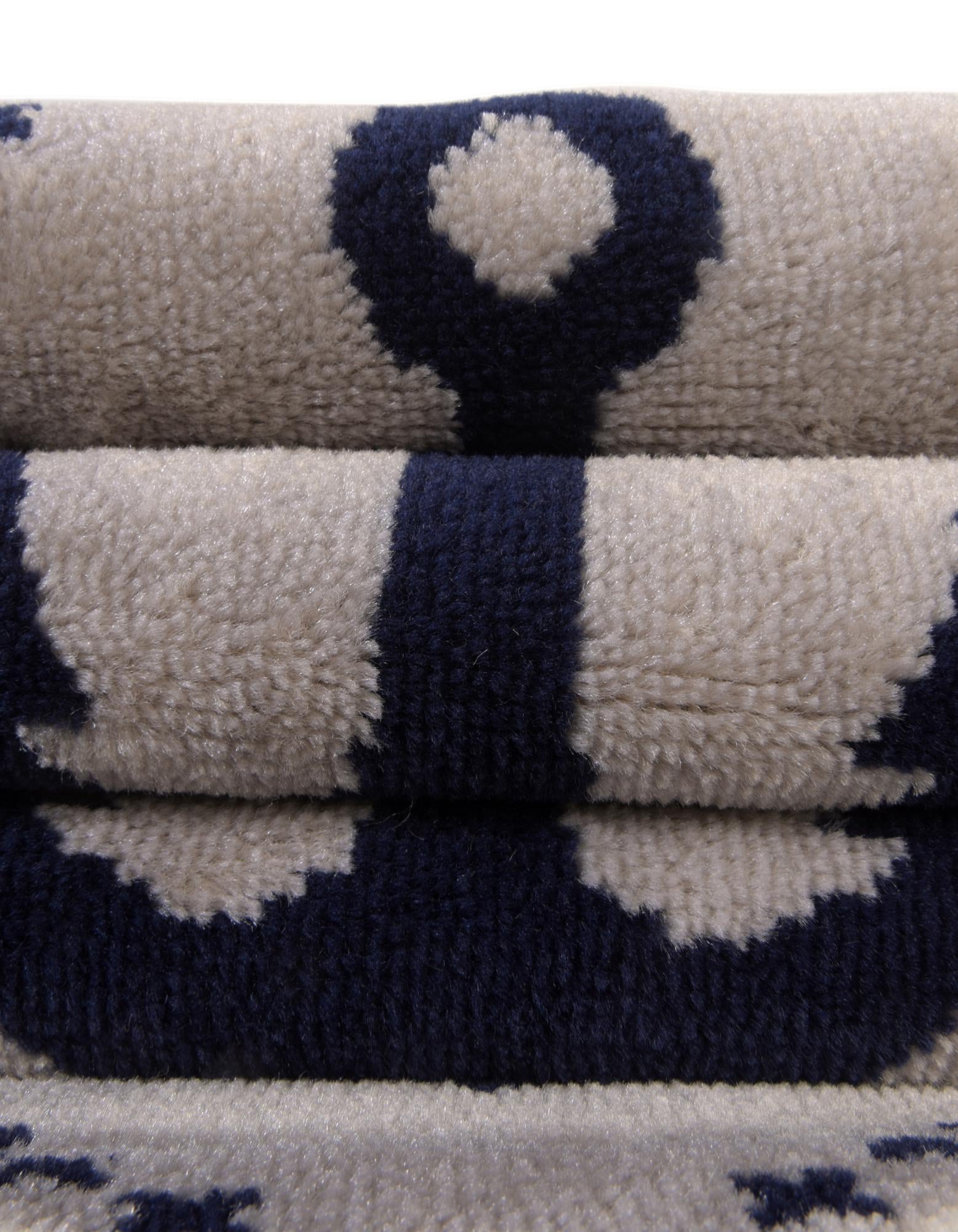 5' 3 x 8' Metropolis Oval Rug