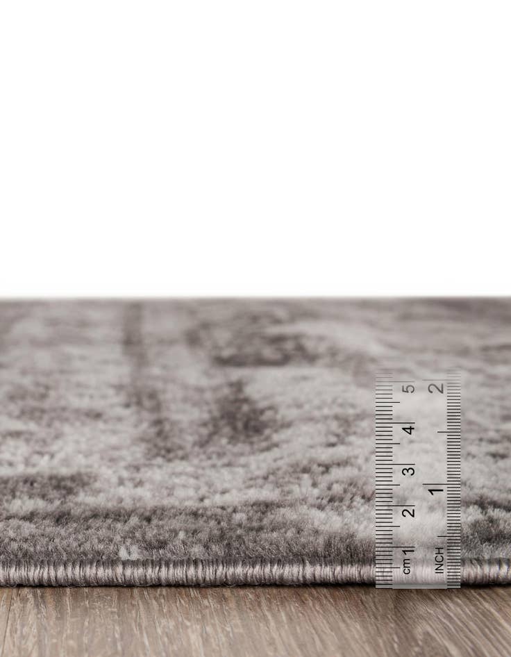 Detail image of 7' 10 x 10' Monaco Oval Rug