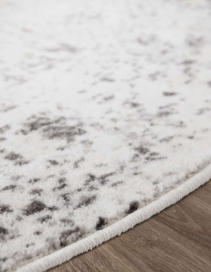 2' x 3' 1 Monte Carlo Oval Rug
