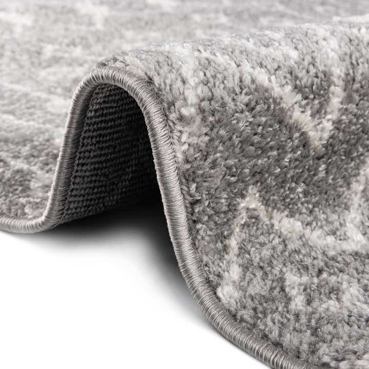 7' 10 x 10' Moroccan Trellis Oval Rug