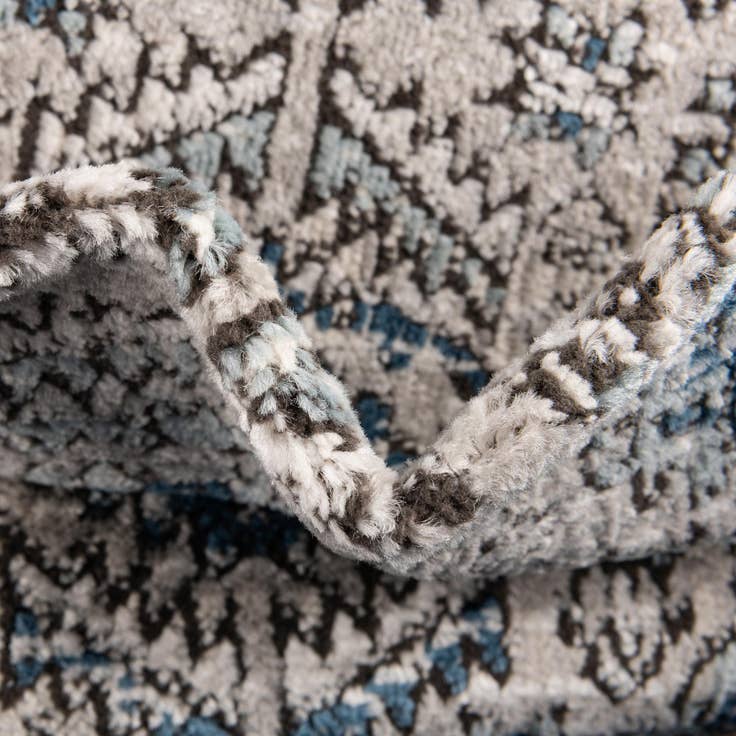 Detail image of 5' 3 x 8' Nyla Oval Rug