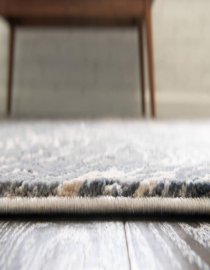 Detail image of 8' x 10' Oasis Oval Rug