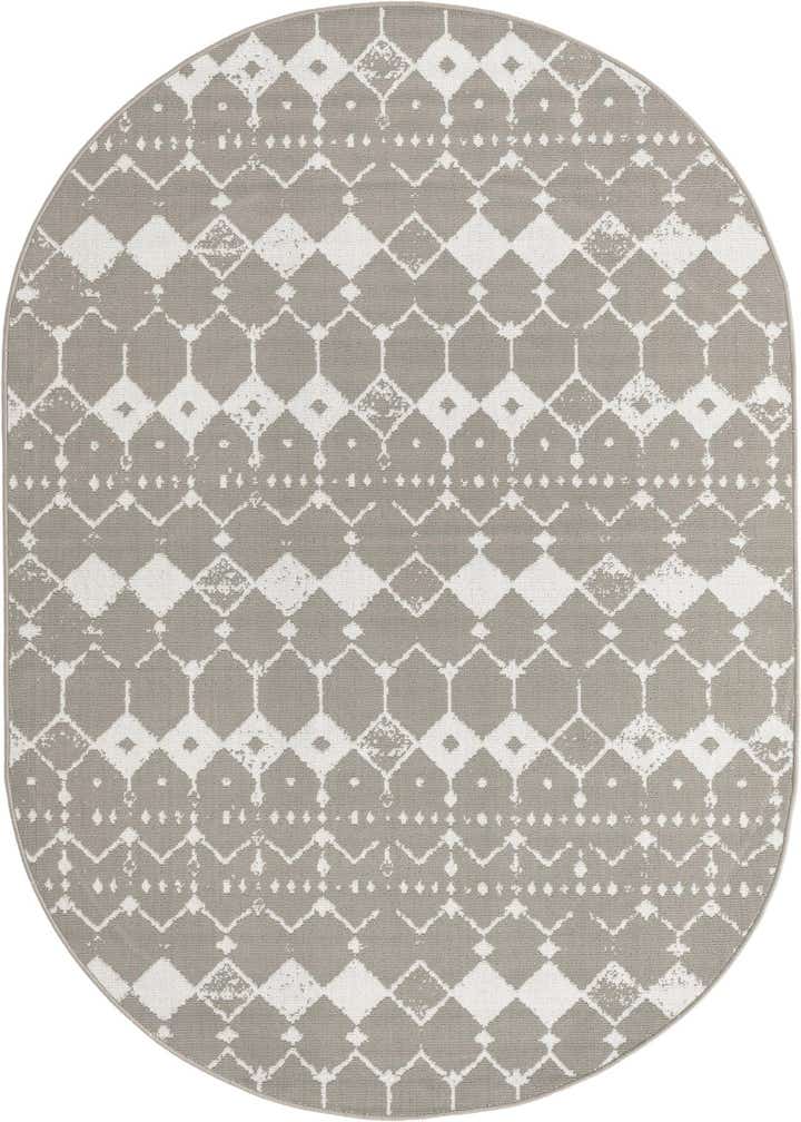 5' 3 x 8' Easy-Clean Trellis Indoor / Outdoor Oval Rug