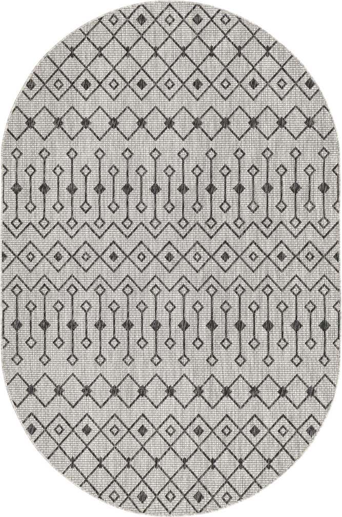 5' 3 x 8' Easy-Clean Trellis Indoor / Outdoor Oval Rug