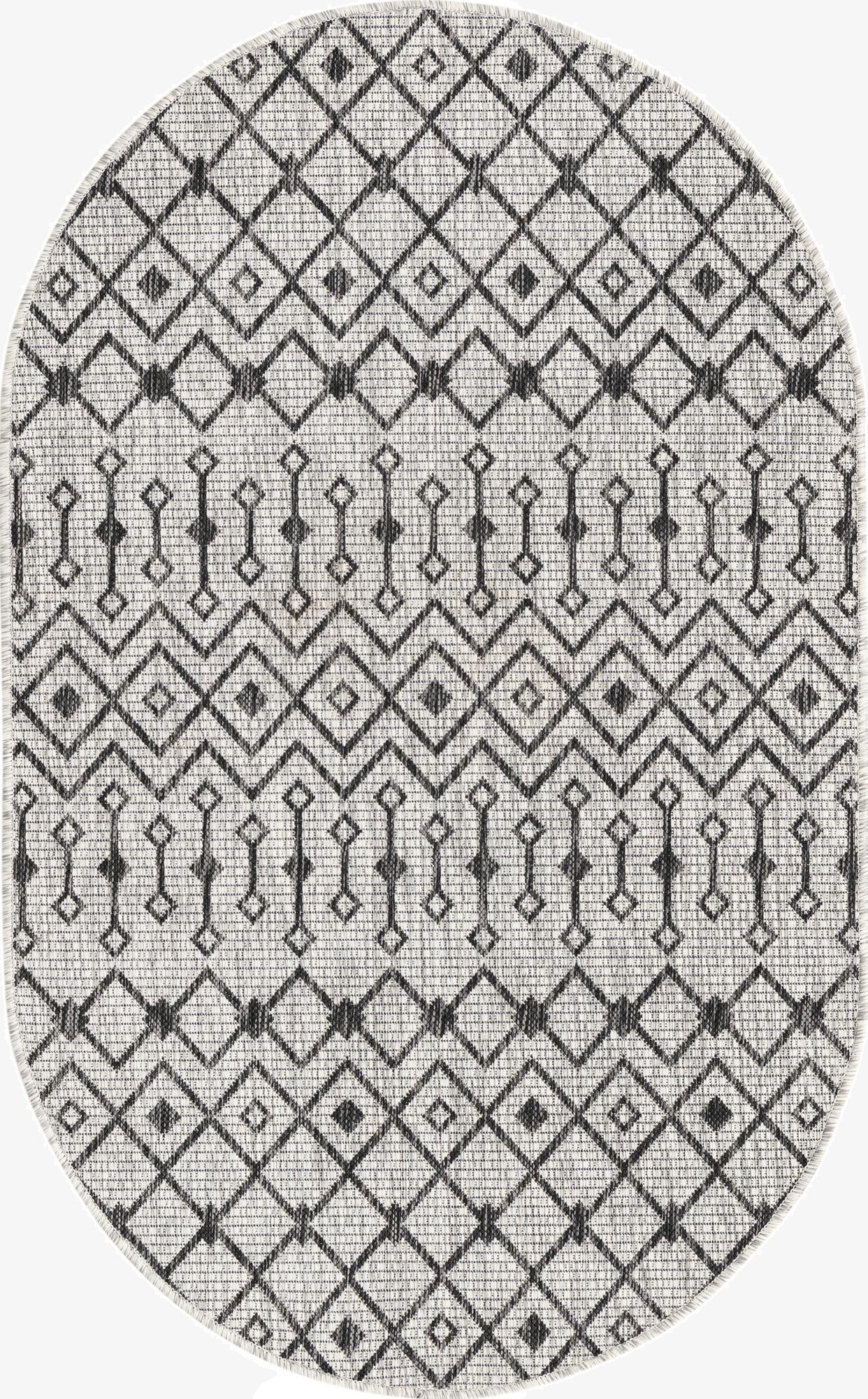 3' x 5' 3  Washable Trellis Indoor / Outdoor Oval Rug