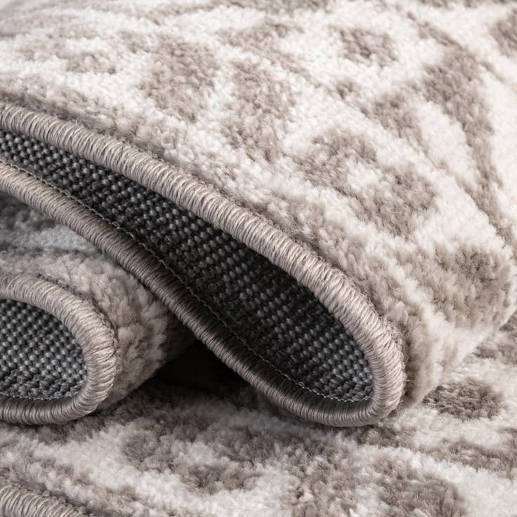 Detail image of 8' x 10' Oxford Oval Rug