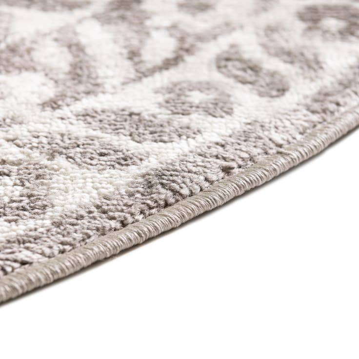 Detail image of 8' x 10' Oxford Oval Rug