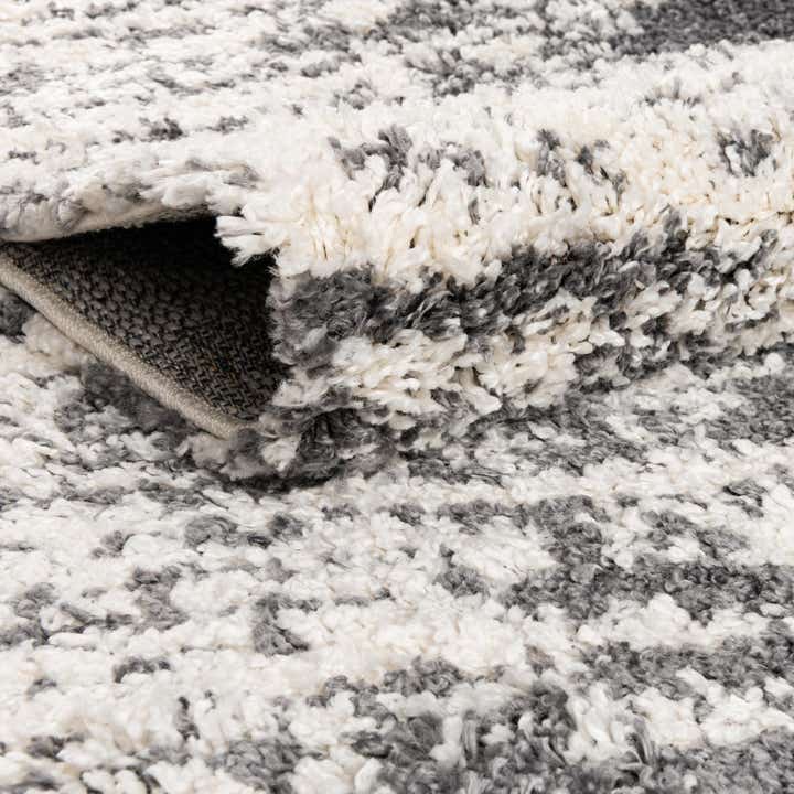 5' 3 x 8' Serenity Shag Oval Rug