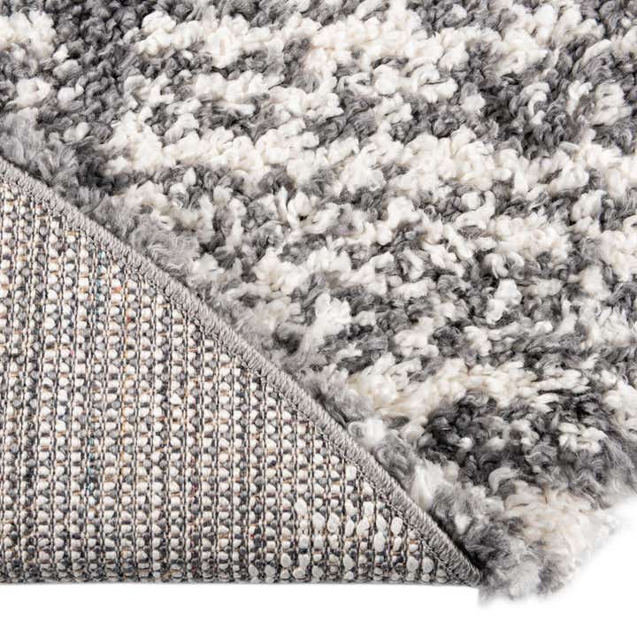 5' 3 x 8' Serenity Shag Oval Rug