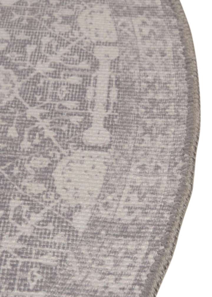 2' x 3' Washable Timeless Oval Rug