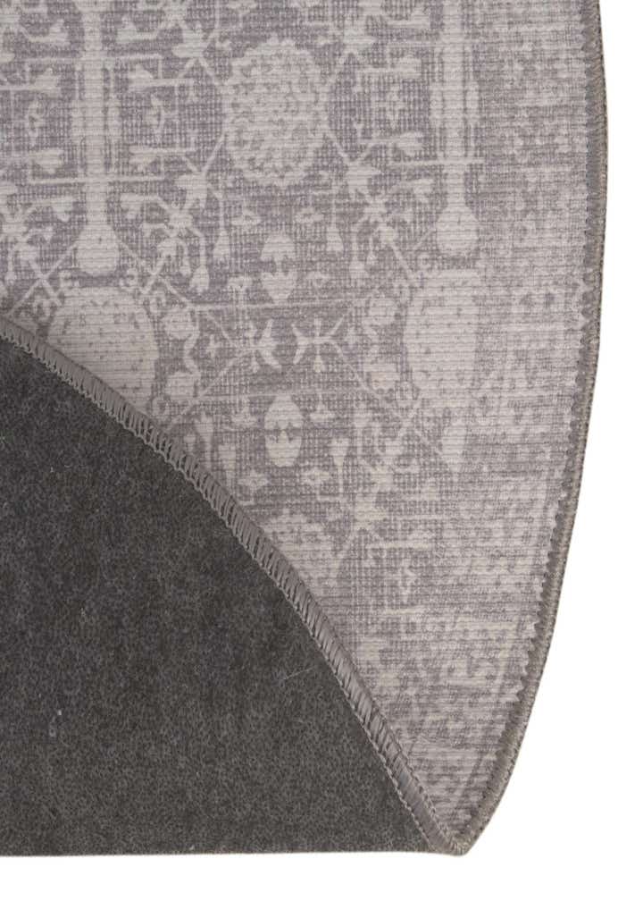 2' x 3' Washable Timeless Oval Rug