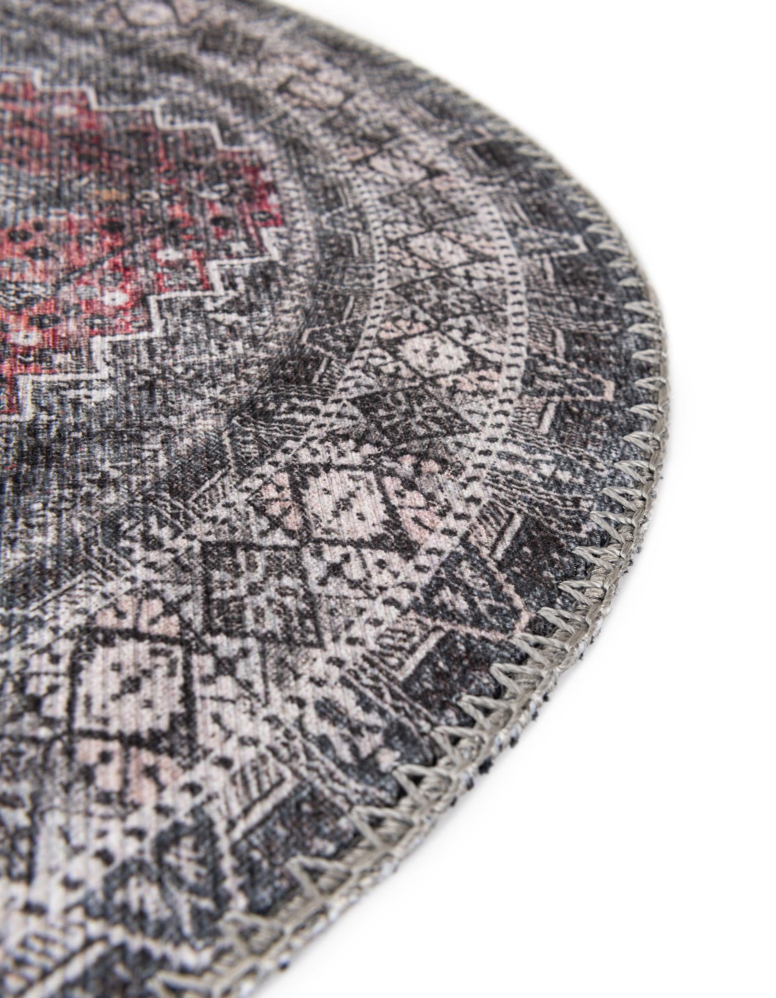 2' x 3' 1 Washable Timeless Oval Rug