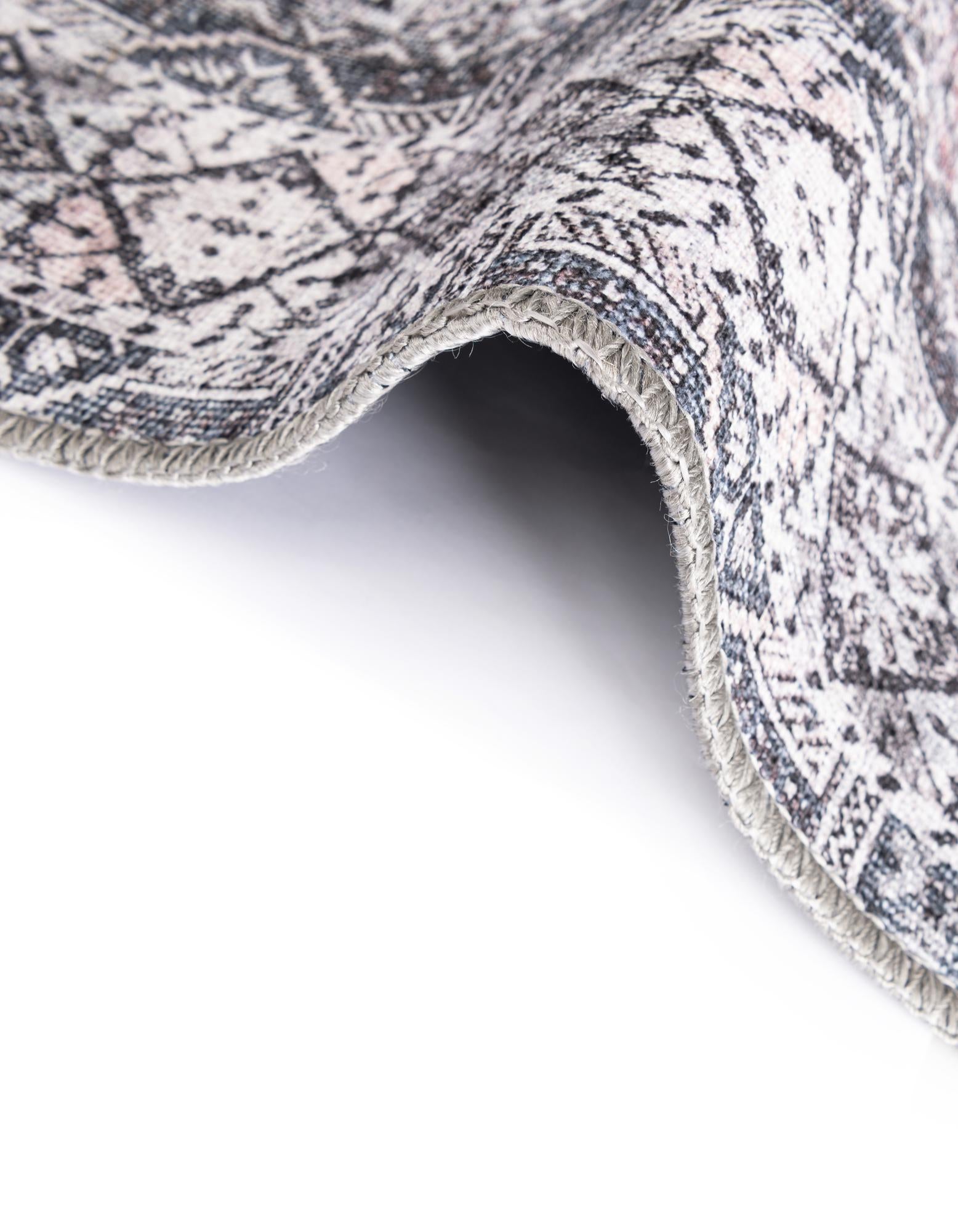 2' x 3' 1 Washable Timeless Oval Rug